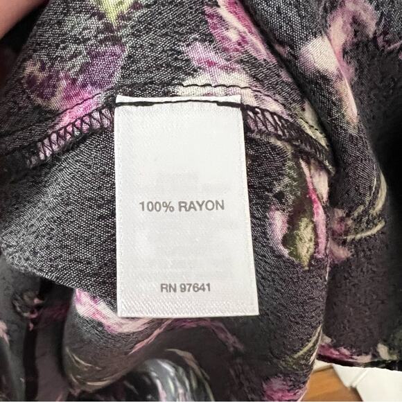 J Jill Black Floral Print Top - Picture 5 of 6